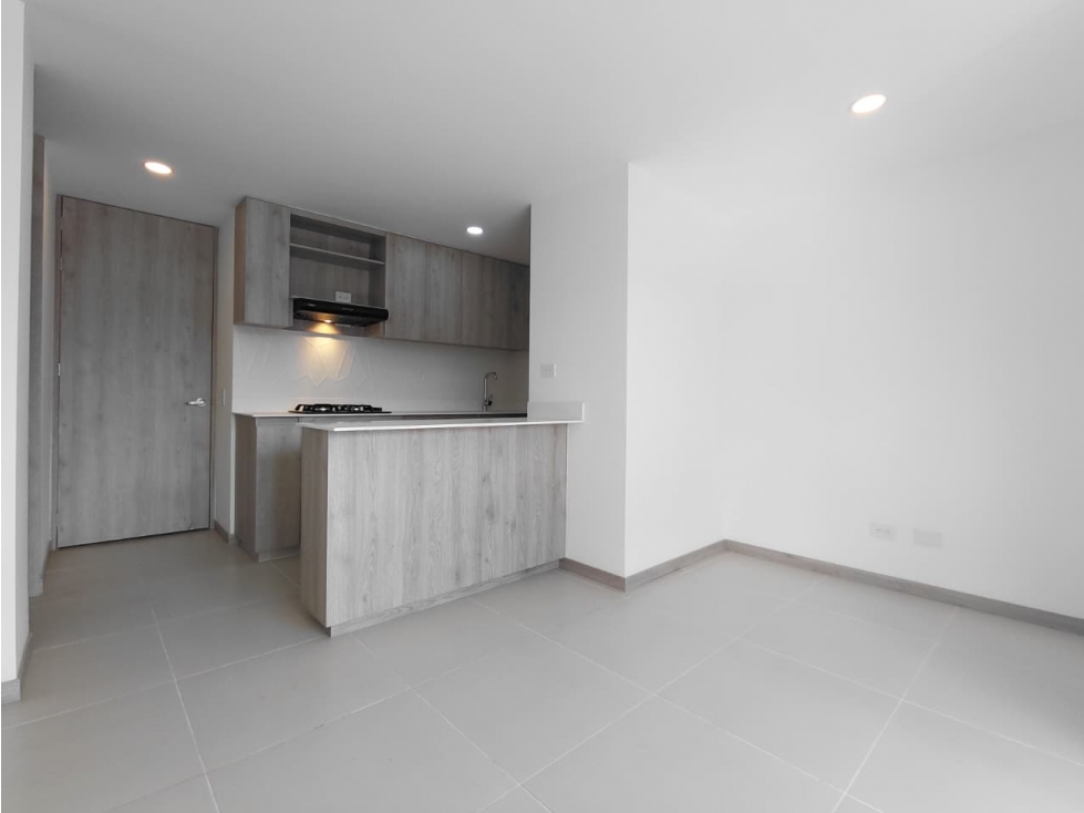 Apartamento en venta en Zona Industrial No. 1, Itagüí · foto 7 de 24