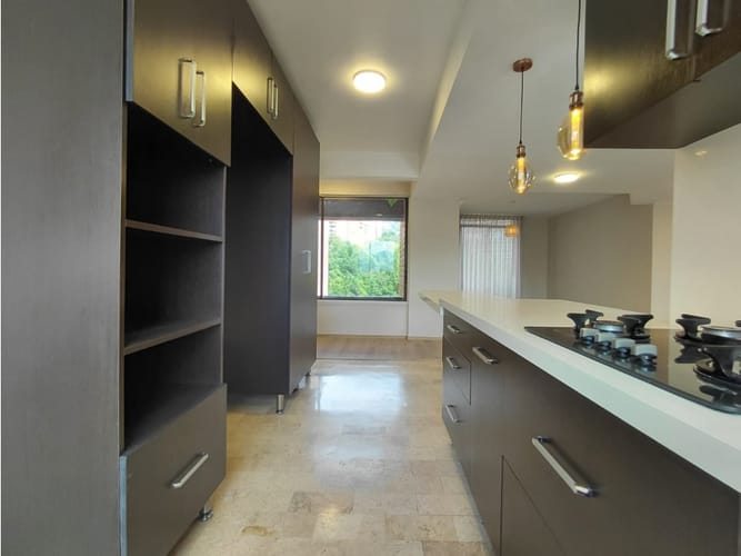 Apartamento de 3 alcobas en arriendo en San Lucas, Medellín, 170 m² · foto 15 de 24