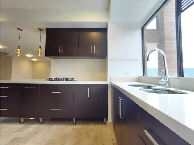 Apartamento de 3 alcobas en arriendo en San Lucas, Medellín, 170 m² · foto 16 de 24