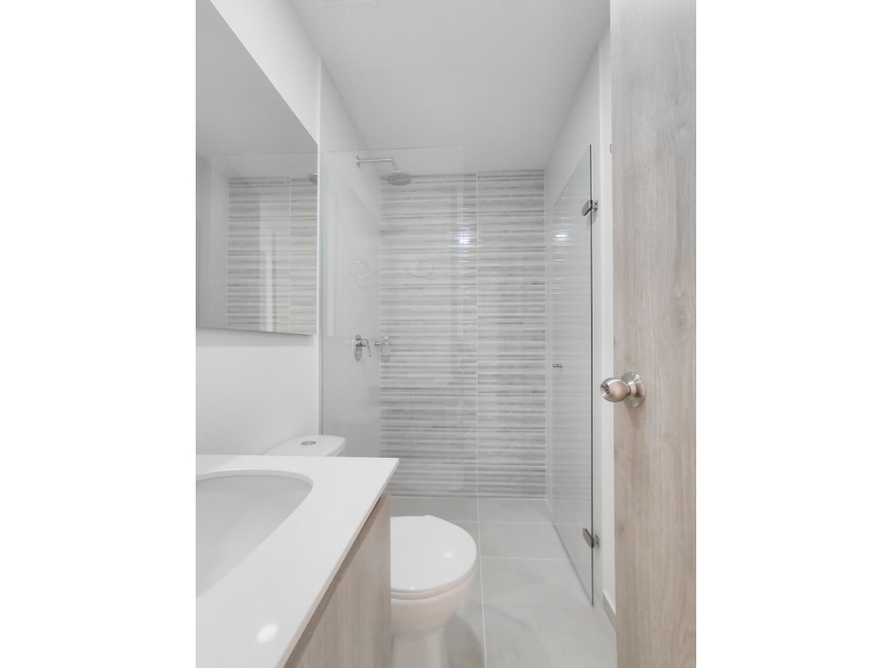 Apartamento en venta en Zona Industrial No. 1, Itagüí · foto 13 de 24