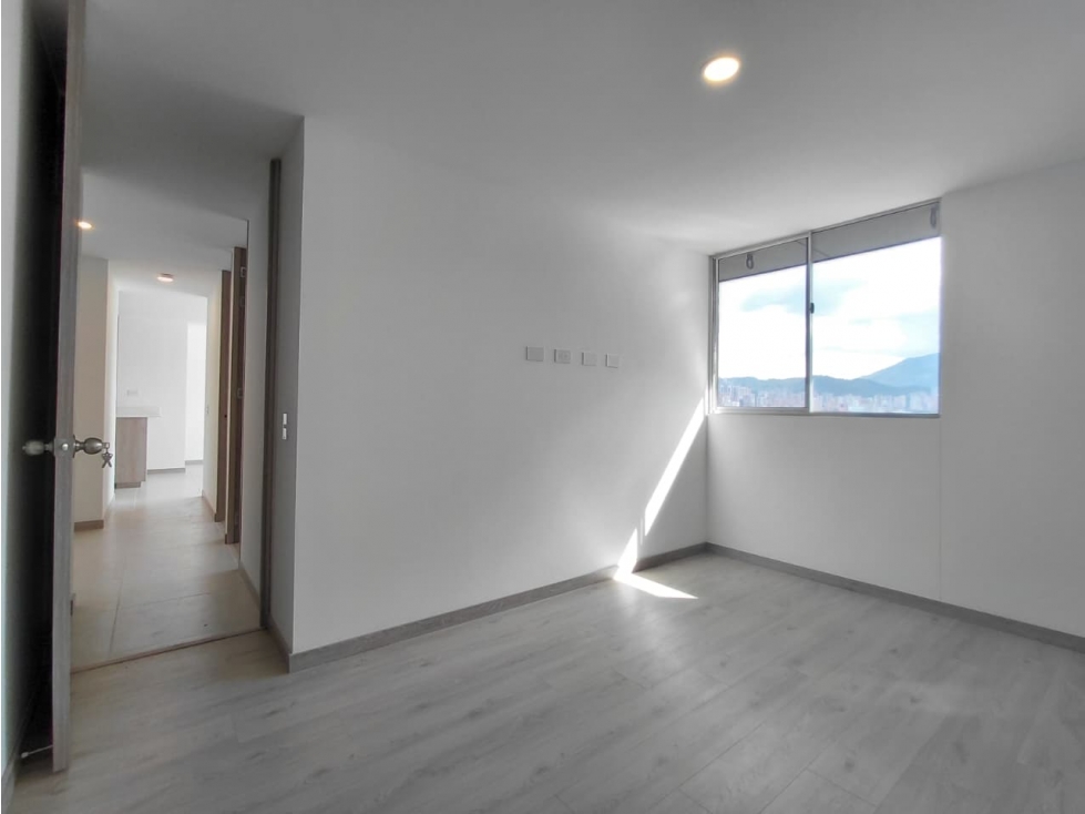 Apartamento en venta en Zona Industrial No. 1, Itagüí · foto 16 de 24