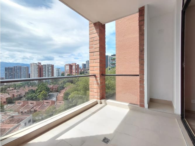 Apartamento de 3 alcobas en arriendo en San Lucas, Medellín, 170 m² · foto 22 de 24