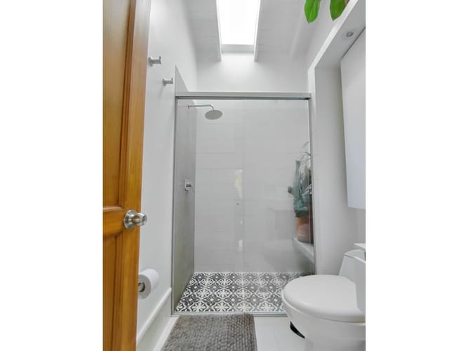 Casa de 5 alcobas en arriendo en La Inmaculada, Envigado, 194 m² · foto 14 de 24