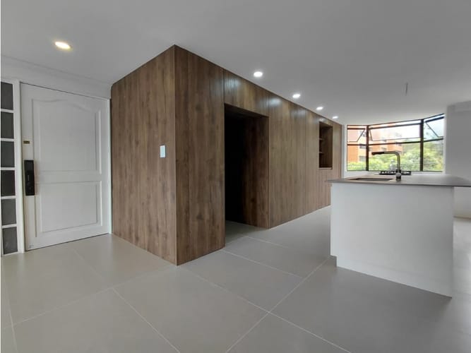 Apartamento en venta en Oviedo, Medellín · foto 4 de 24