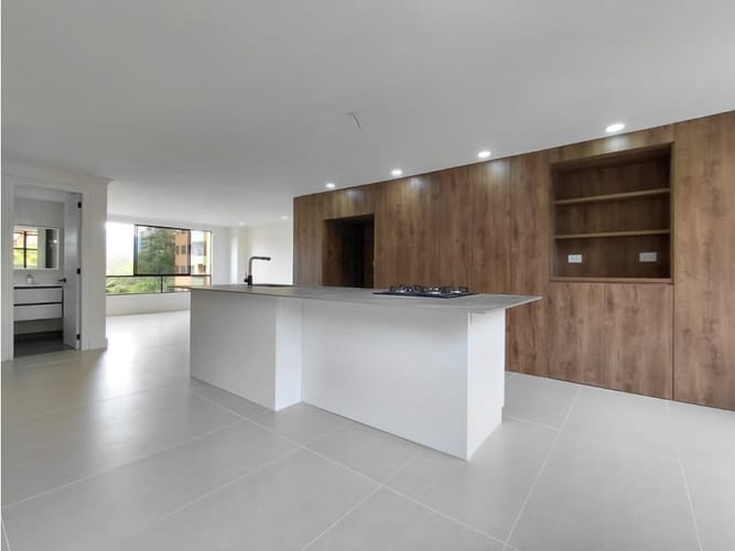 Apartamento en venta en Oviedo, Medellín · foto 5 de 24