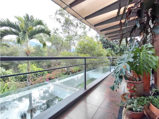 Casa de 5 alcobas en arriendo en La Inmaculada, Envigado, 194 m² · foto 20 de 24