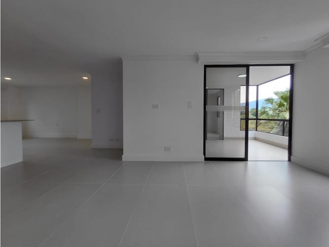 Apartamento en venta en Oviedo, Medellín · foto 10 de 24