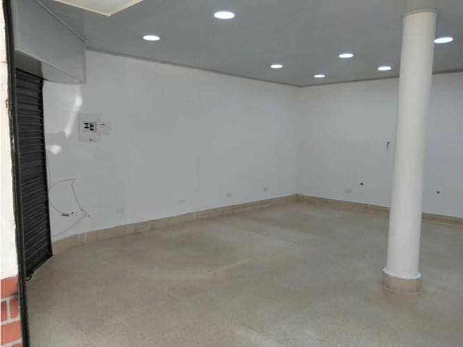 Local en arriendo en La Magnolia, Envigado, 60 m² · foto 6 de 10