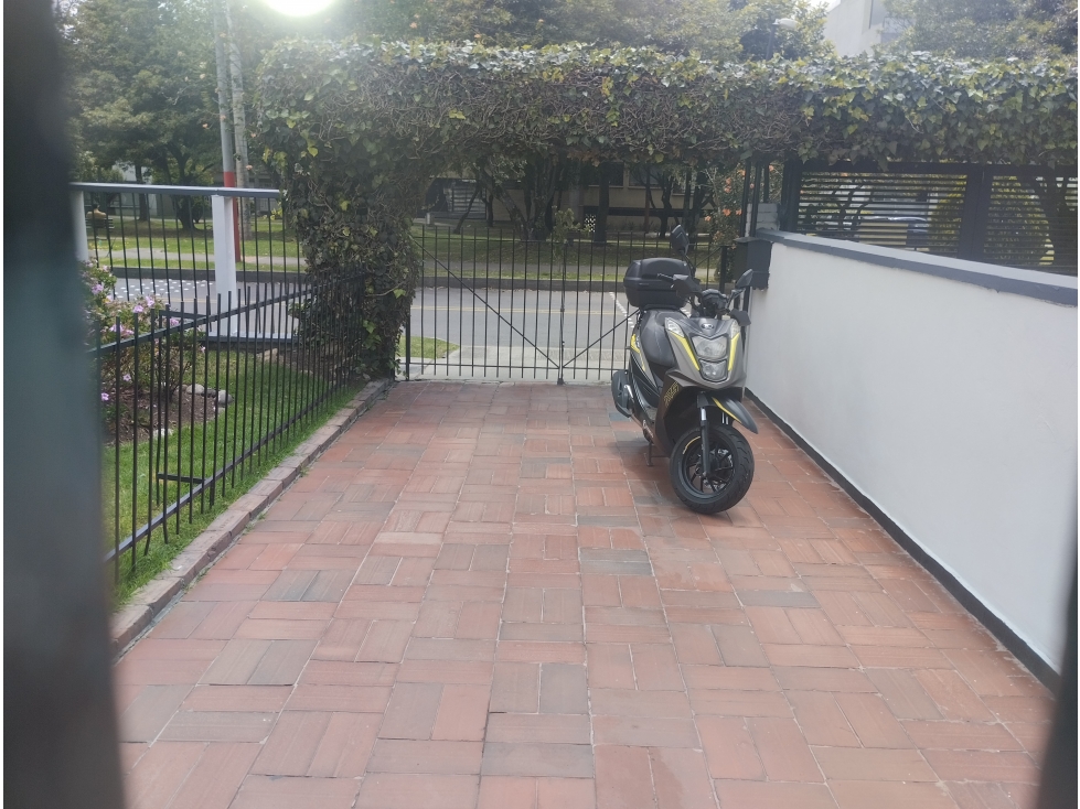 Casa en venta en Barrios Unidos, Bogotá · foto 3 de 24