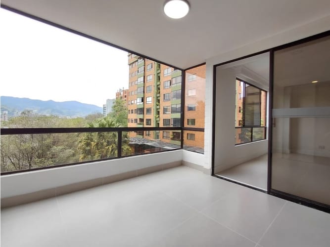 Apartamento en venta en Oviedo, Medellín · foto 16 de 24
