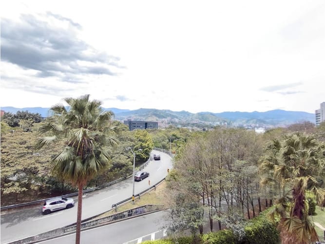 Apartamento en venta en Oviedo, Medellín · foto 20 de 24