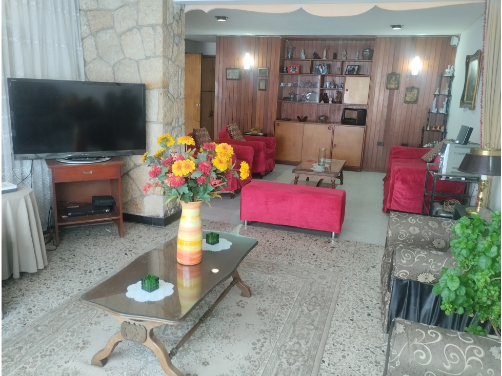 Casa en venta en Barrios Unidos, Bogotá · foto 8 de 24