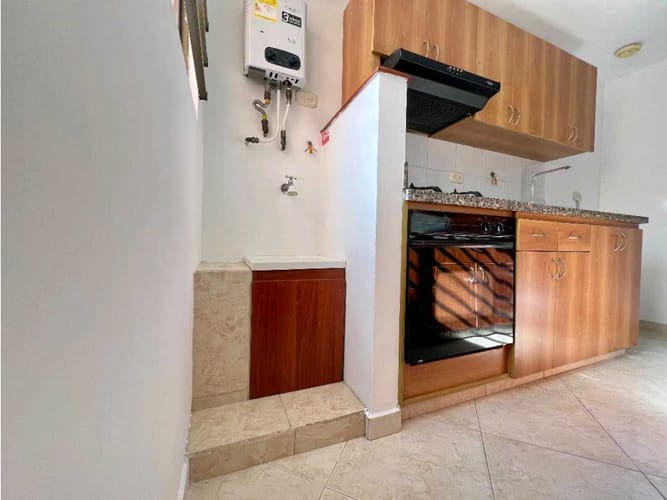 Apartamento de 2 alcobas en venta en Abadia Del Campo, Envigado, 70 m² · foto 3 de 17