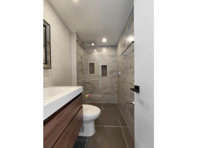 Apartamento en venta en Oviedo, Medellín · foto 23 de 24