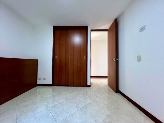 Apartamento de 2 alcobas en venta en Abadia Del Campo, Envigado, 70 m² · foto 8 de 17