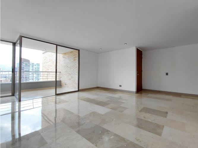 Apartamento en arriendo en Alejandria, Medellín · foto 3 de 24