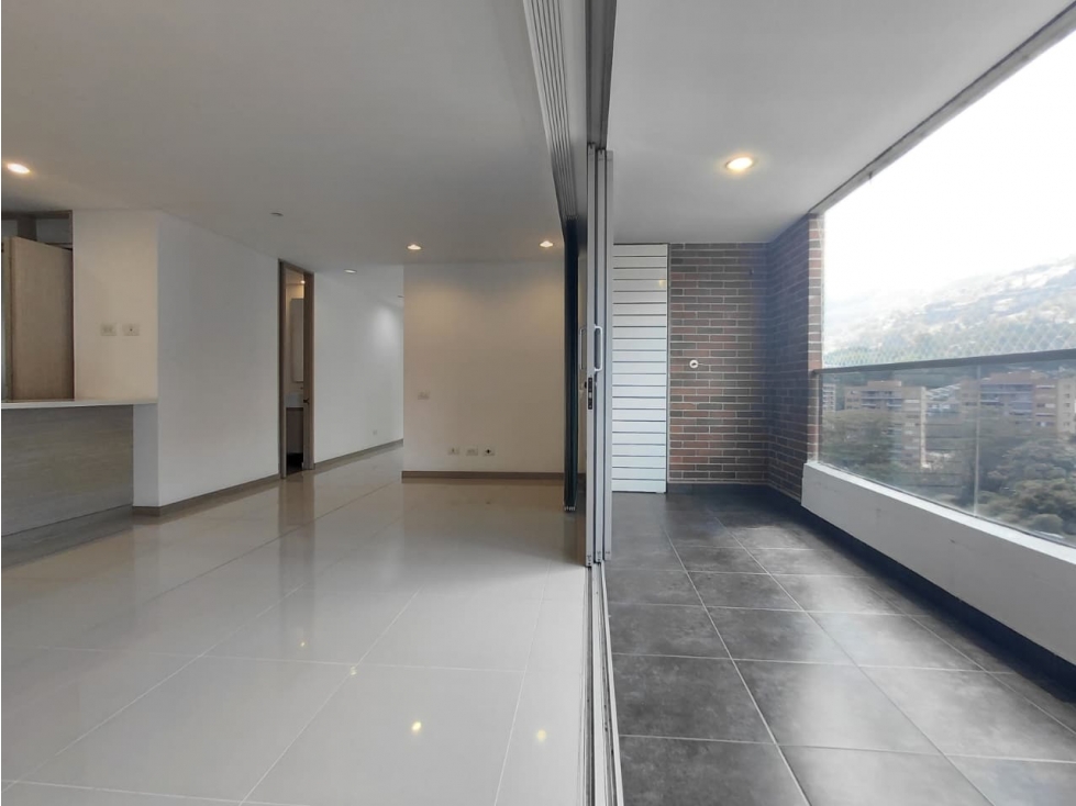 Apartamento en arriendo en Claraval, Envigado · foto 7 de 24