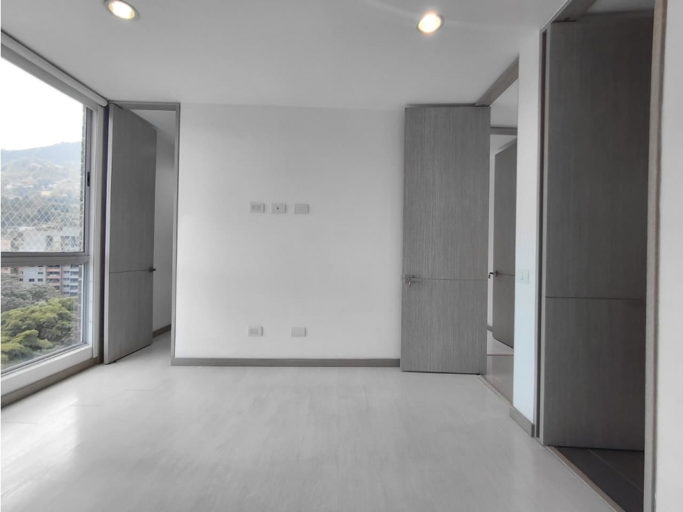 Apartamento en arriendo en Claraval, Envigado · foto 16 de 24