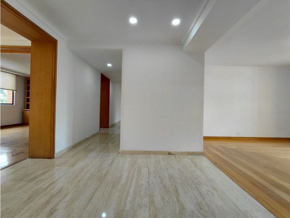 Apartamento en venta en Alejandria, Medellín · foto 2 de 24