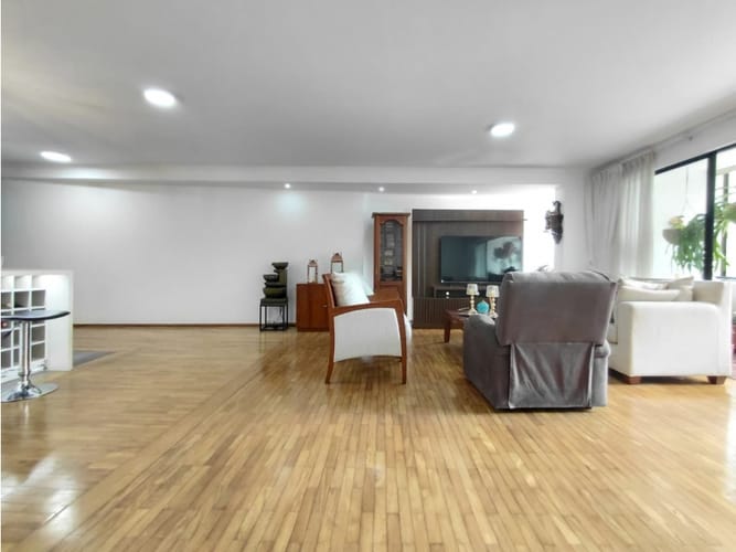 Apartamento en venta en El Campestre, Medellín · foto 3 de 24