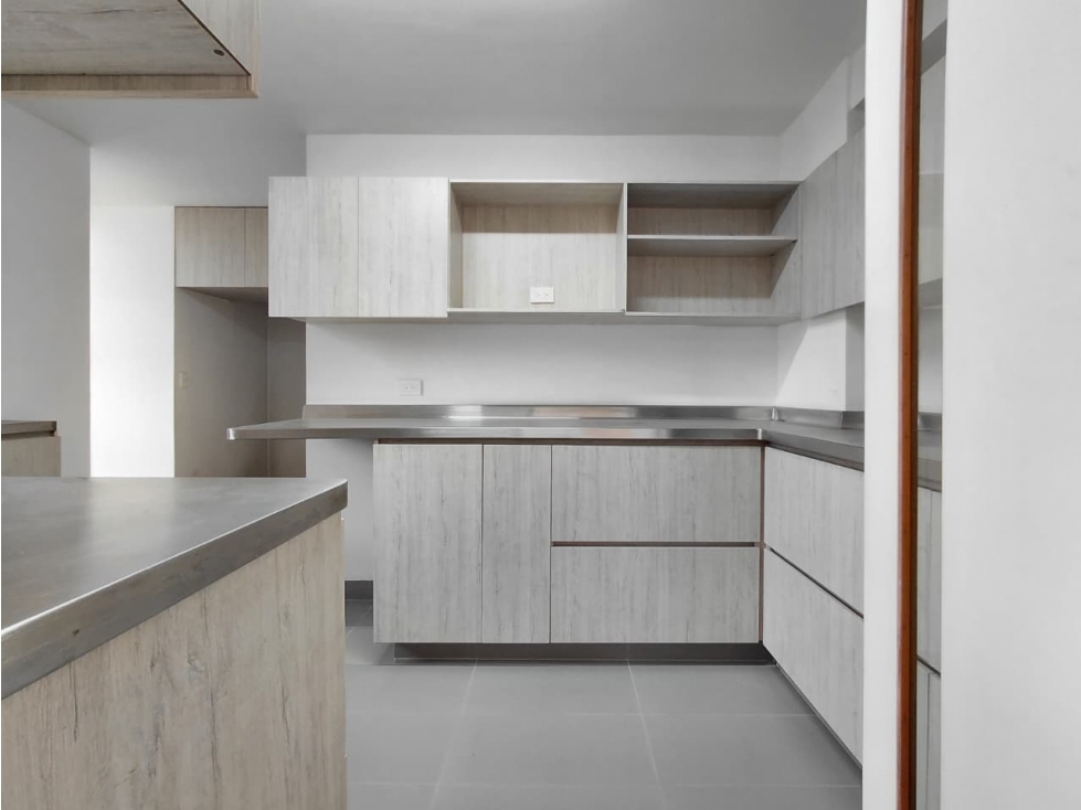 Apartamento en venta en Alejandria, Medellín · foto 8 de 24