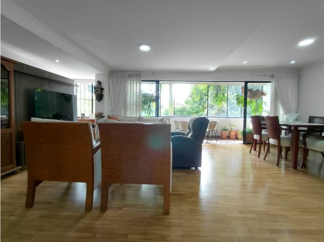 Apartamento en venta en El Campestre, Medellín · foto 8 de 24