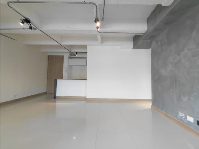 Apartamento de 2 alcobas en arriendo en Los Balsos, Medellín, 77 m² · foto 2 de 24