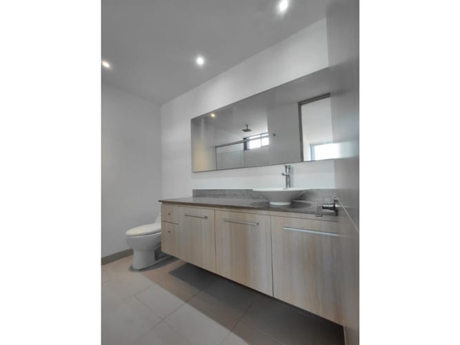 Apartamento de 3 alcobas en arriendo en Los Balsos, Medellín, 94 m² · foto 21 de 24