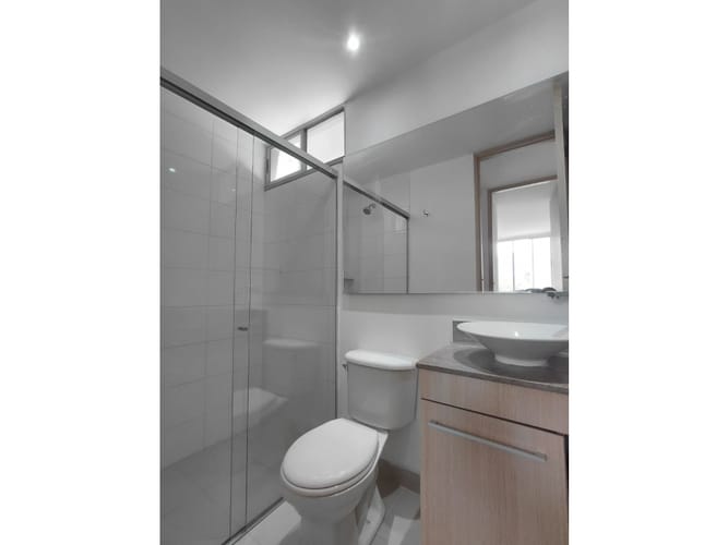 Apartamento de 3 alcobas en arriendo en Los Balsos, Medellín, 94 m² · foto 22 de 24