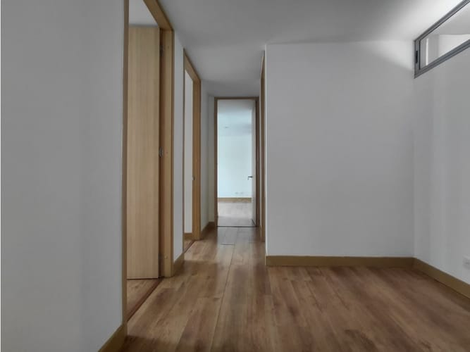 Apartamento de 3 alcobas en arriendo en Los Balsos, Medellín, 94 m² · foto 23 de 24