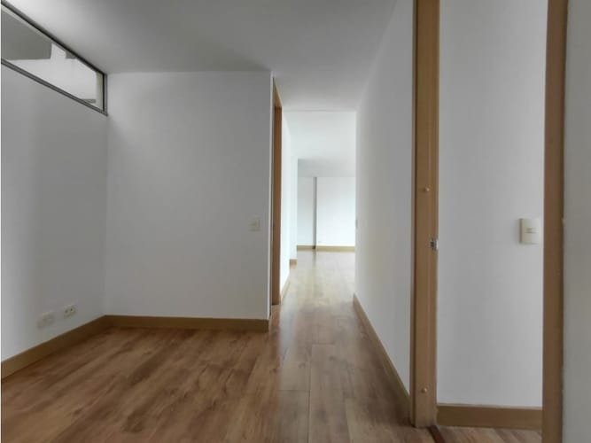 Apartamento de 3 alcobas en arriendo en Los Balsos, Medellín, 94 m² · foto 24 de 24