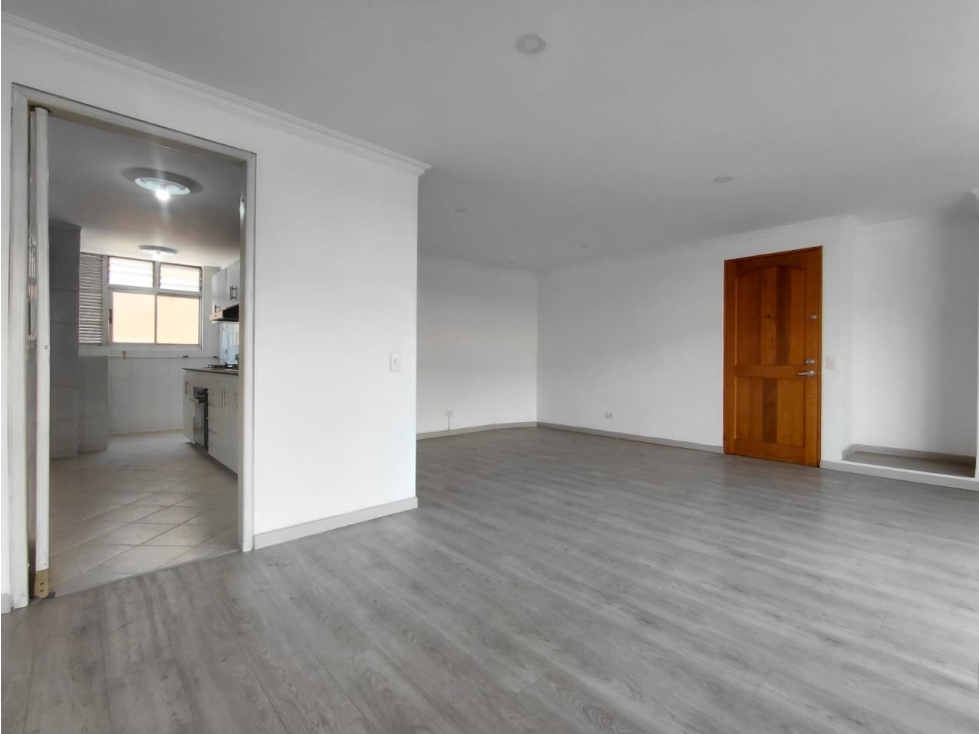 Apartamento en venta en Laureles, Medellín · foto 4 de 24