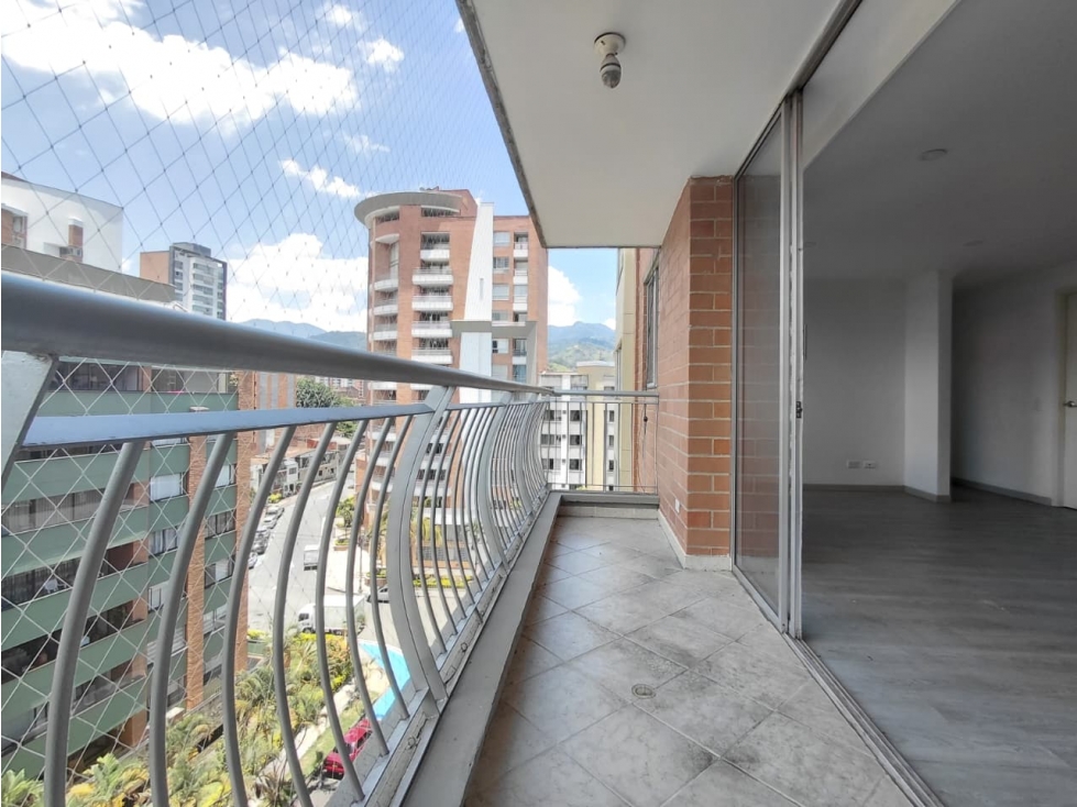 Apartamento en venta en Laureles, Medellín · foto 10 de 24