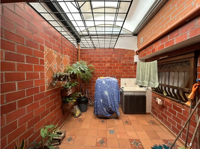 Casa de 11 alcobas en venta en Belén Los Alpes, Medellín, 396 m² · foto 8 de 24