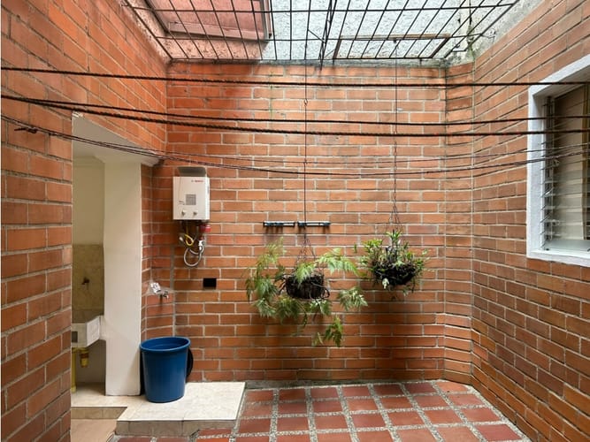 Casa de 11 alcobas en venta en Belén Los Alpes, Medellín, 396 m² · foto 14 de 24