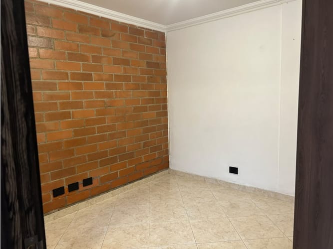 Casa de 11 alcobas en venta en Belén Los Alpes, Medellín, 396 m² · foto 15 de 24