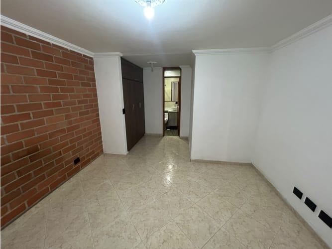 Casa de 11 alcobas en venta en Belén Los Alpes, Medellín, 396 m² · foto 19 de 24