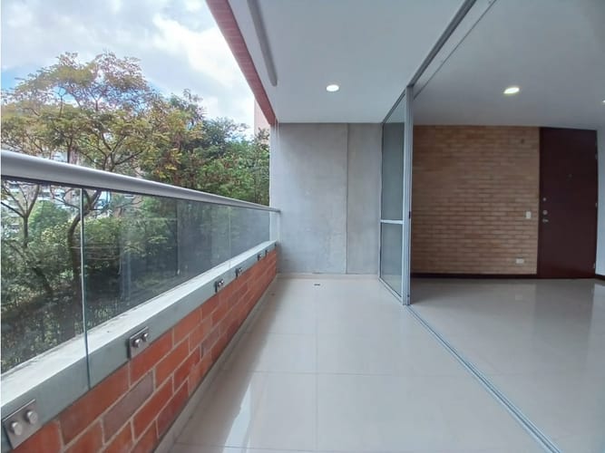 Apartamento en venta en Cumbres, Envigado · foto 3 de 24