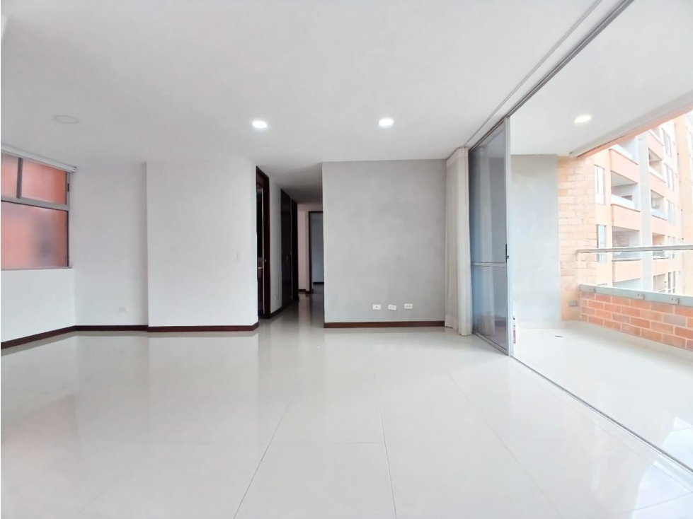 Apartamento en venta en Cumbres, Envigado · foto 4 de 24