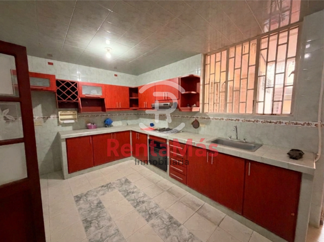 Casa de 8 alcobas en venta en La Ceiba, Cúcuta, 458 m² · foto 11 de 24