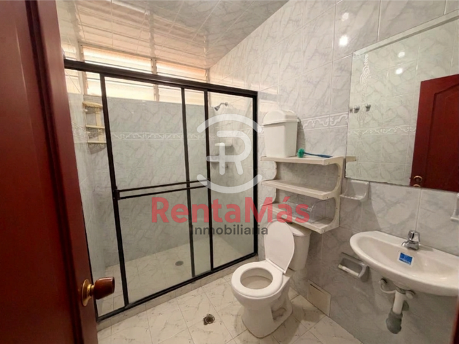 Casa de 8 alcobas en venta en La Ceiba, Cúcuta, 458 m² · foto 23 de 24