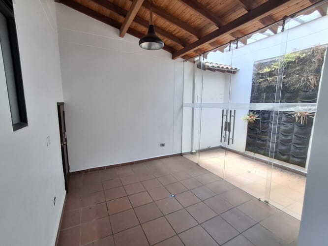 Casa de 4 alcobas en venta en Guamito, La Ceja, 164 m² · foto 4 de 24