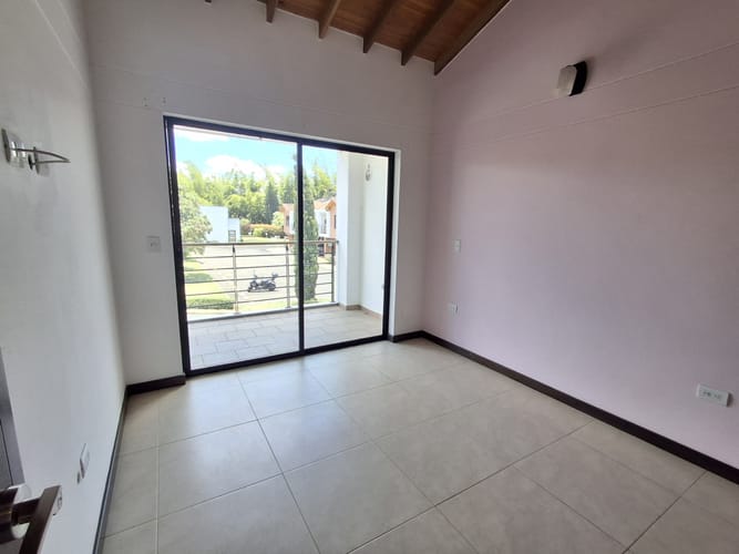 Casa de 4 alcobas en venta en Guamito, La Ceja, 164 m² · foto 18 de 24