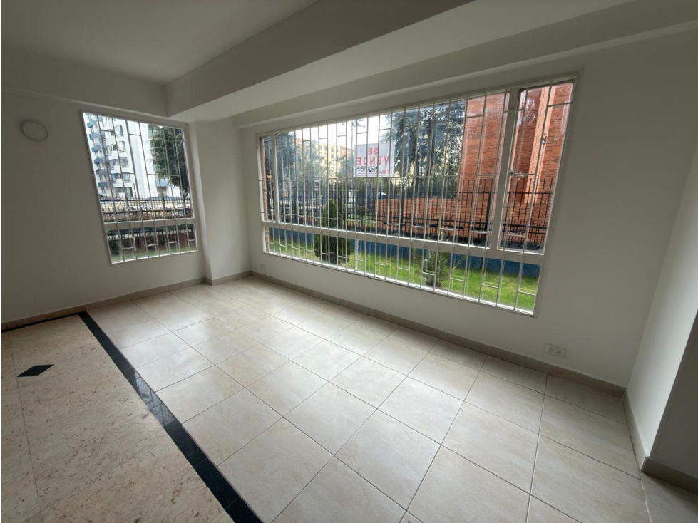 Apartamento en venta en Ciudad Salitre Oriental, Bogotá · foto 3 de 12