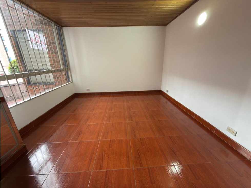 Apartamento en venta en Ciudad Salitre Oriental, Bogotá · foto 4 de 12