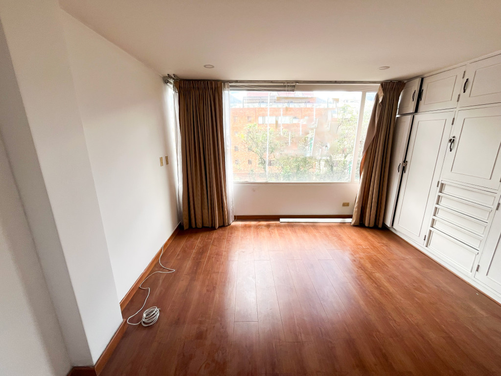 Apartamento en venta en Santa Barbara, Bogotá · foto 4 de 12