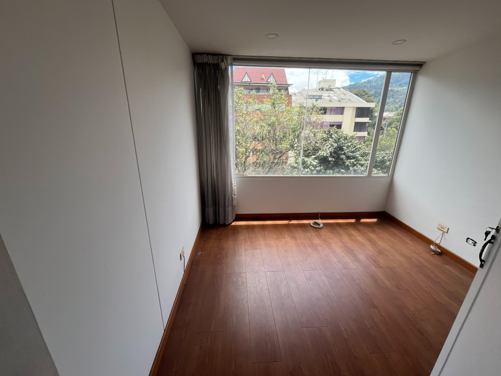 Apartamento en venta en Santa Barbara, Bogotá · foto 9 de 12