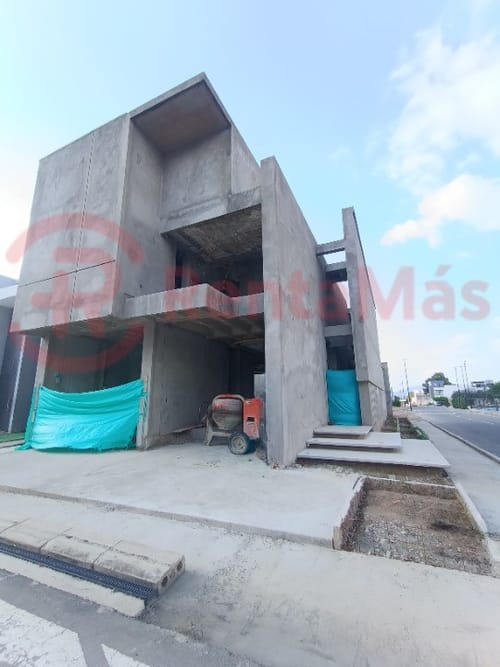 Casa de 3 alcobas en venta en Santander, Villa del Rosario, 339 m² · foto 2 de 10