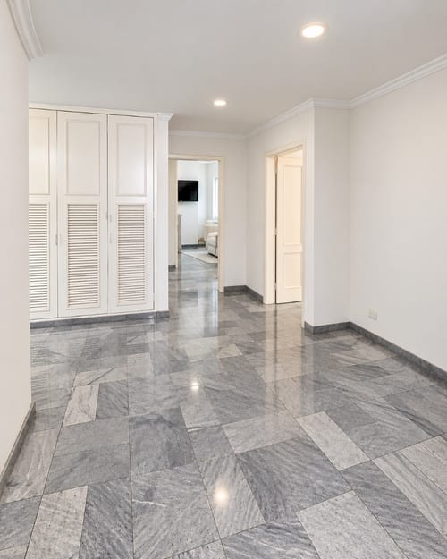 Apartamento de 3 alcobas en venta en Bellavista, Cali, 185 m² · foto 3 de 5