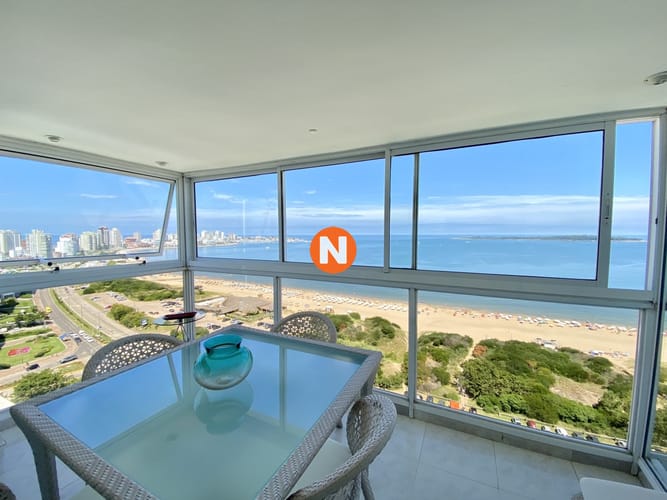 Apartamento en Venta y Alquiler, Mansa, Punta del Este, 4 Dormitorios. · Foto 3